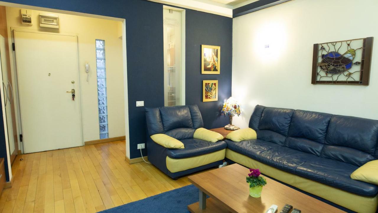 Nicole'S Apartment Bukares Bagian luar foto